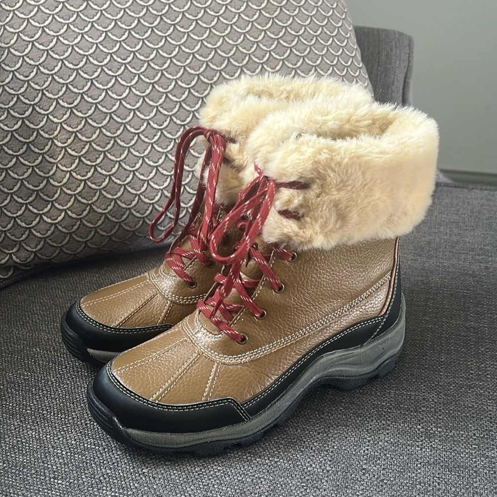 Clark’s Black Brown Tan Snow Boots Women’s Size 8